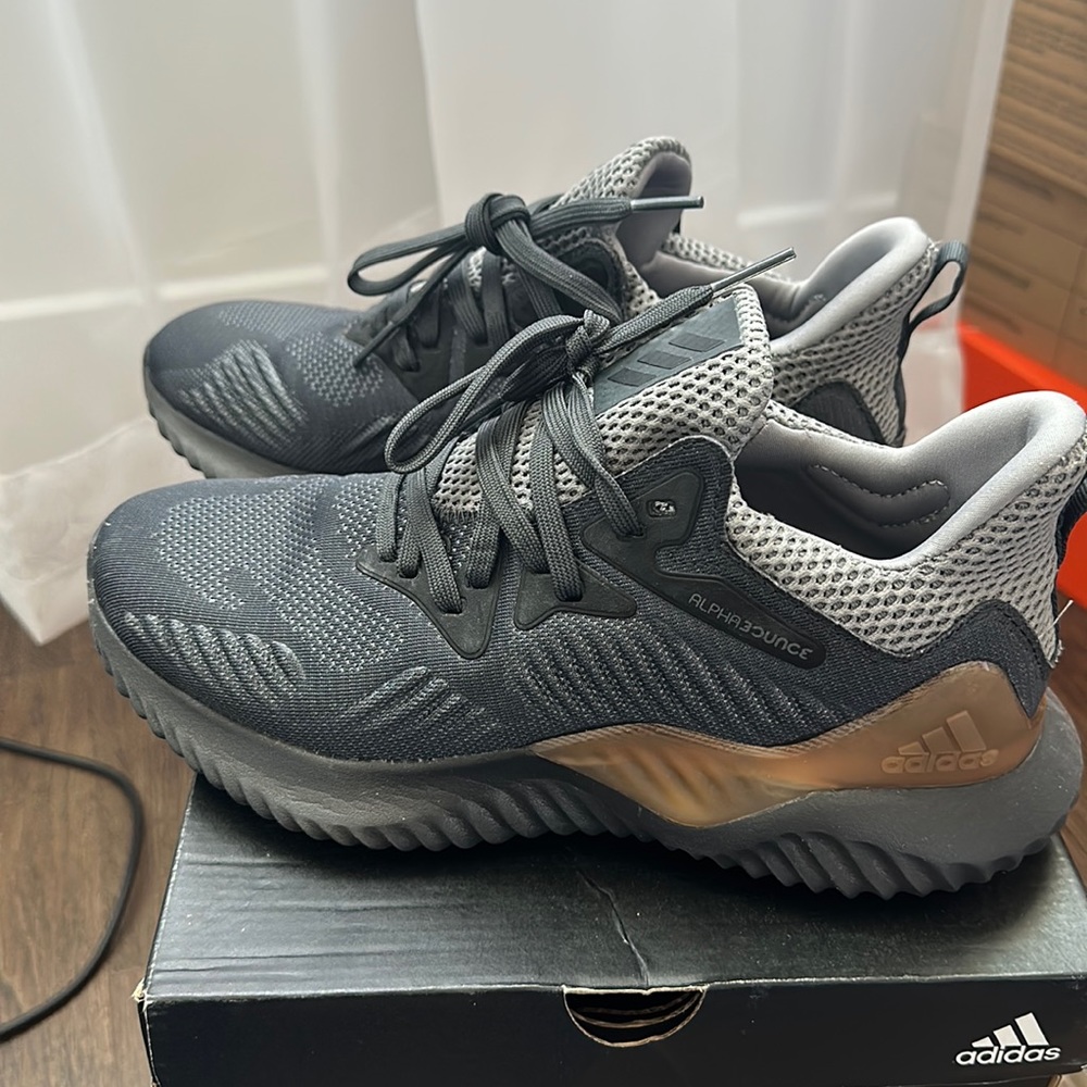 Adidas Alphabounce